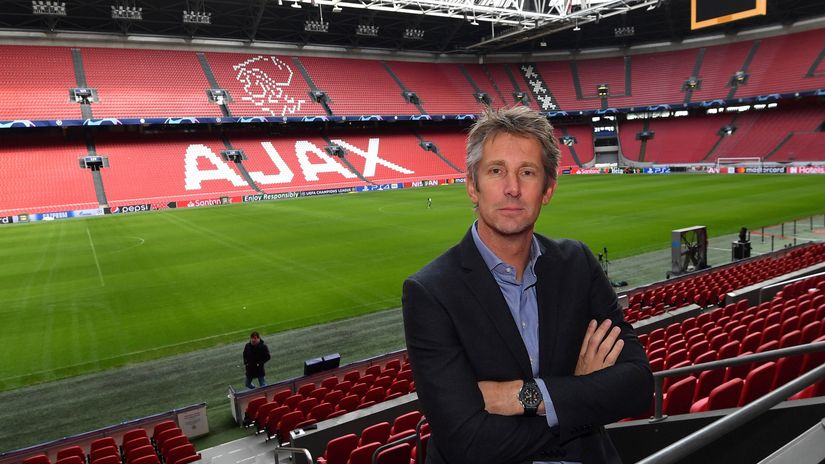 Edwin van der Sar (©)