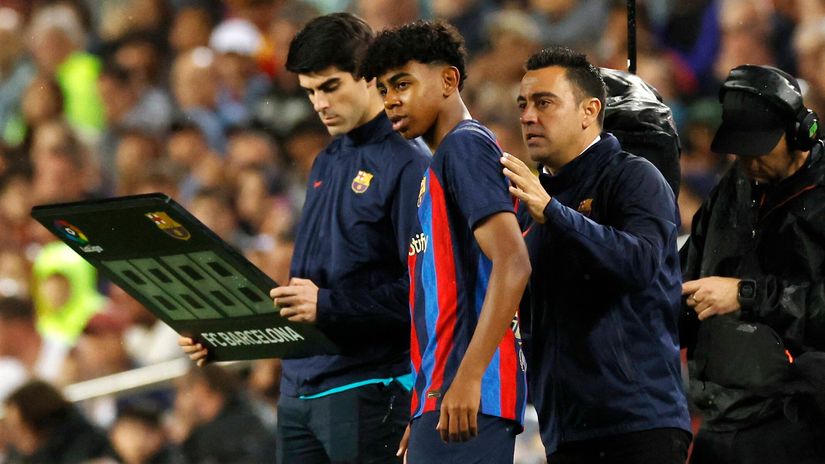 Barcelona's African star boy nails a jaw-dropping screamer you'll watch on repeat (VIDEO)