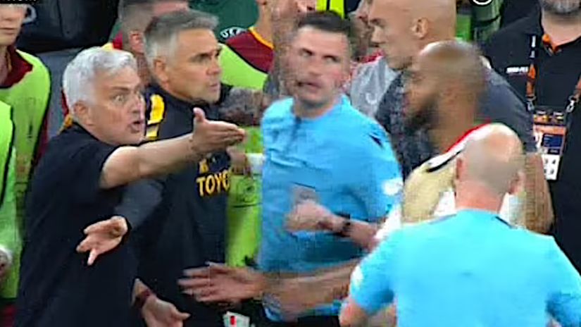 Jose Mourinho demanded a yellow card for Sevilla's Erik Lamela
