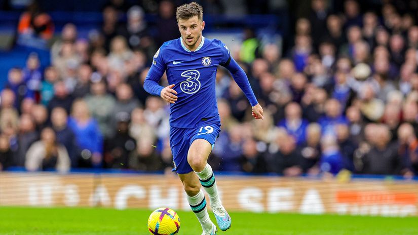 Playing hard to get: Chelsea refuse third bid for Mount