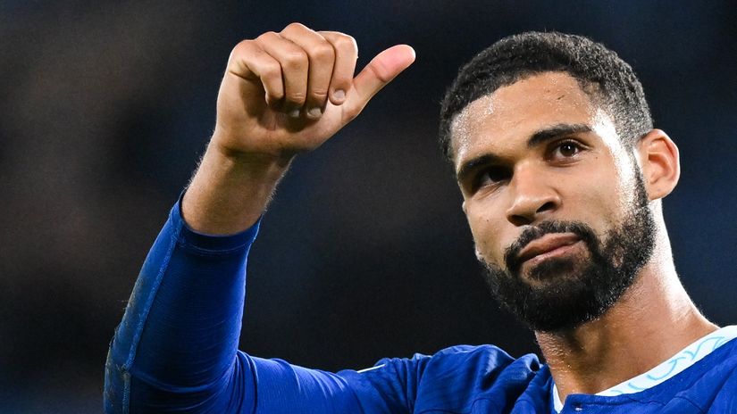 Milan's new strategy: Sell to England, buy from England