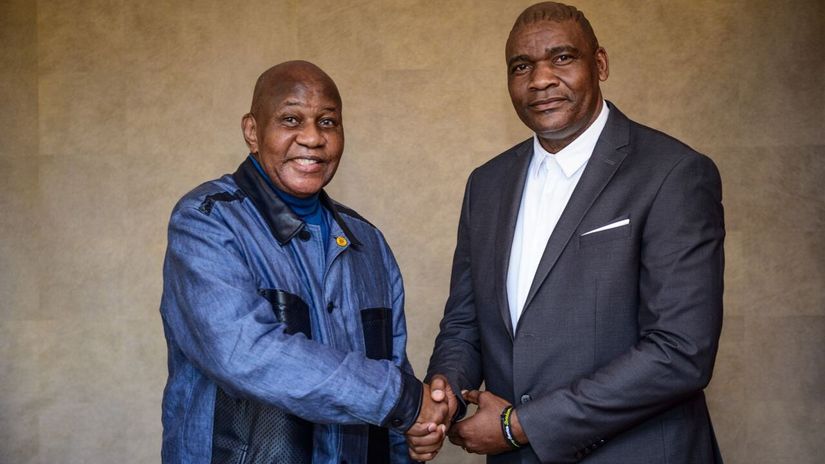 Dr Kaizer Motaung. and Molefi Ntseki © Kaizer Chiefs