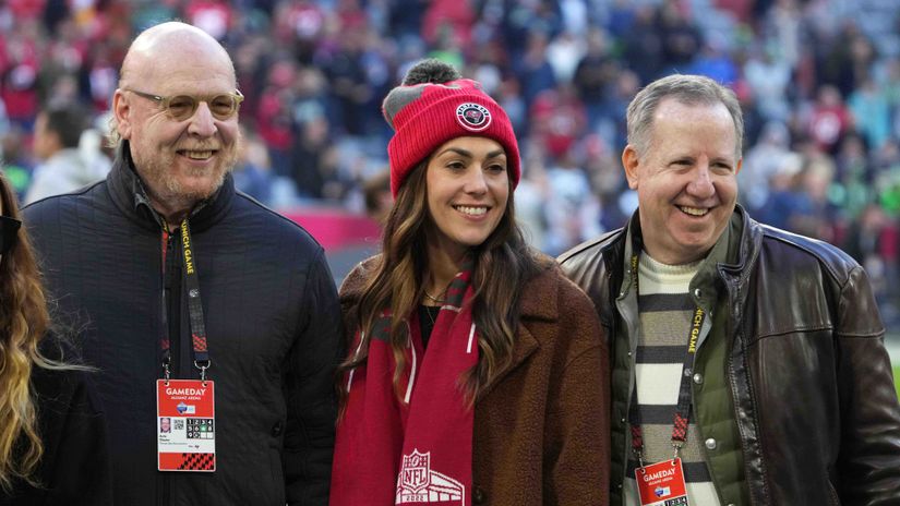 Members of the Glazer family (©Kirby Lee-USA TODAY Sports/Gallo Images)