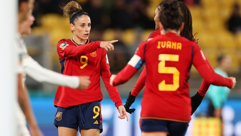 : Esther Gonzalez of Spain celebrates after scoring her team's third goal (©Catherine Ivill/Getty Images)