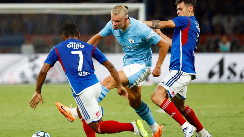 Haaland in action against Yokohama (©REUTERS/Kim Kyung-Hoon)