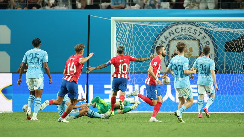 Atletico's second goal (©Gallo Images)