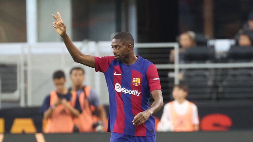 Barca in fear of tomorrow midnight, the players and Xavi begging Dembele to stay