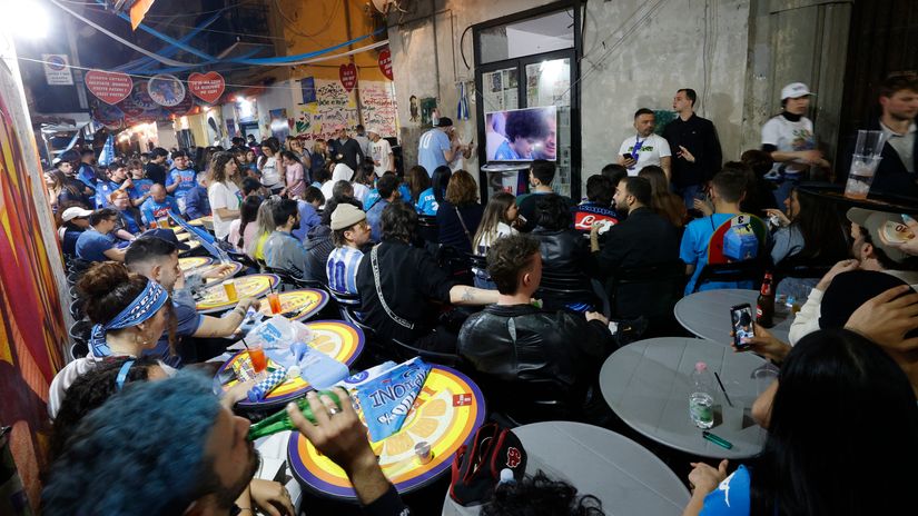 Football over freedom - love for Napoli sends a wanted man to prison