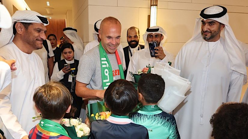 Andres Iniesta arrives in UAE