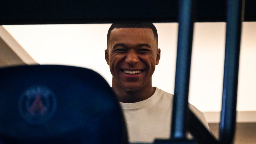 Here we go again, Kylian