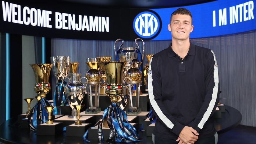 Benjamin Pavard (©twitter @Inter_en)