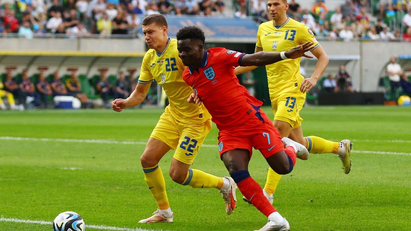 Saka in action against Ukraine (©Reuters/Matthew Childs)