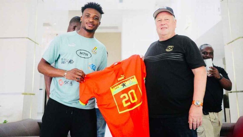 (©Twitter Black stars)