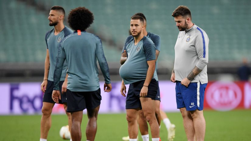 Hazard at Chelsea training (©Getty Images)