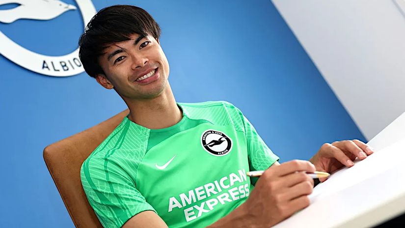 Kaoru Mitoma (©Paul Hazlewood/BHAFC)