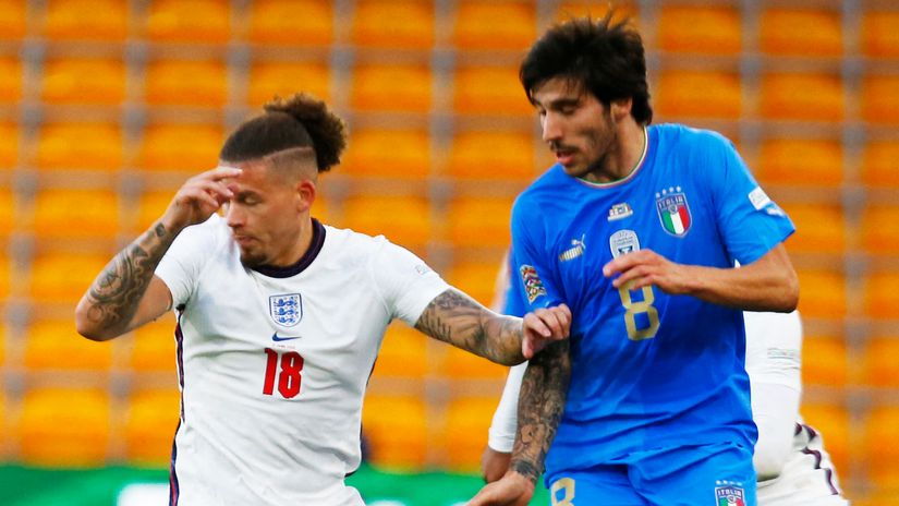Kalvin Phillips and Sandro Tonali met last year in the UEFA Nations League (©AFP)