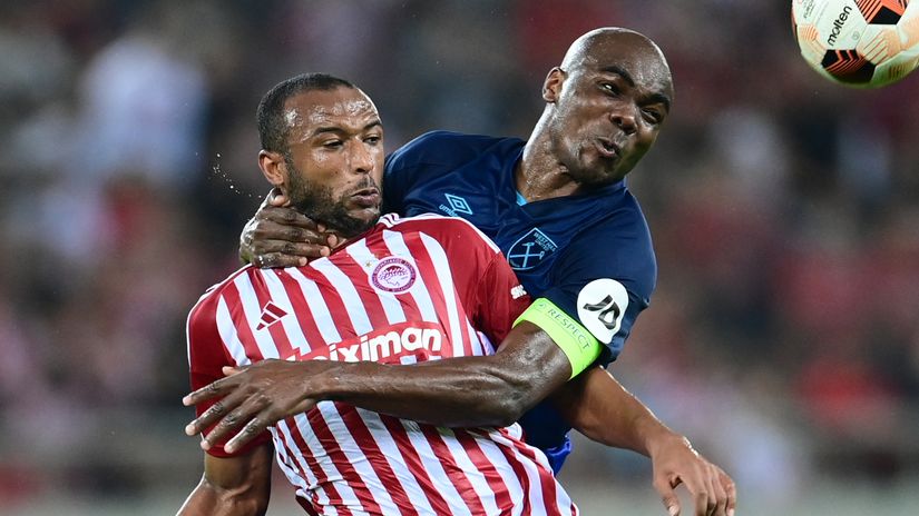 Angelo Ogbonna had a nightmare night in Pireaus (©AFP)