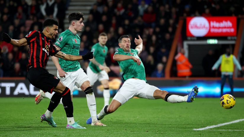 Dominic Solanke scored a double against Newcastle (©Getty Images)