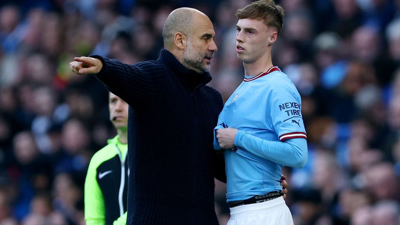 Guardiola gives his definition of a ‘small club’