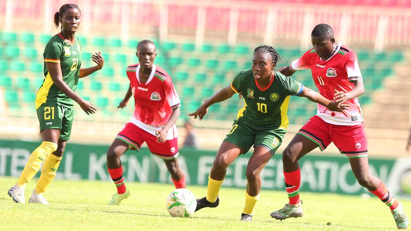 Rising Starlets in action against Cameroon ©SportPicha
