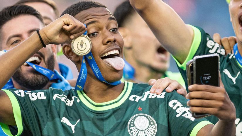 Messinho loves Palmeiras - but also Barcelona (Instagram/estevaowilian_)