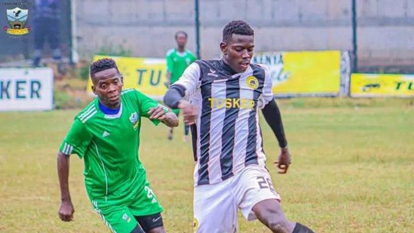Chris Erambo (R) © Tusker FC