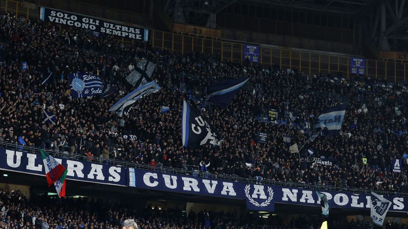 Napoli fans (©Getty Images)