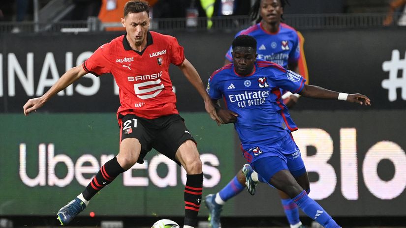 Matic in action for Rennes against OL back in November 2023 (©AFP)