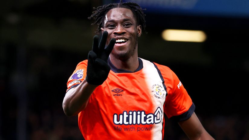 One, two, three... Adebayo showing how many goals has he scored on Tuesday night (©Alex Pantling/Getty Images)