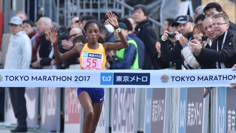 Sarah Chepchirchir wins Tokyo Marathon on 26 February 2017. Photo by KAZUHIRO NOGI / AFP
