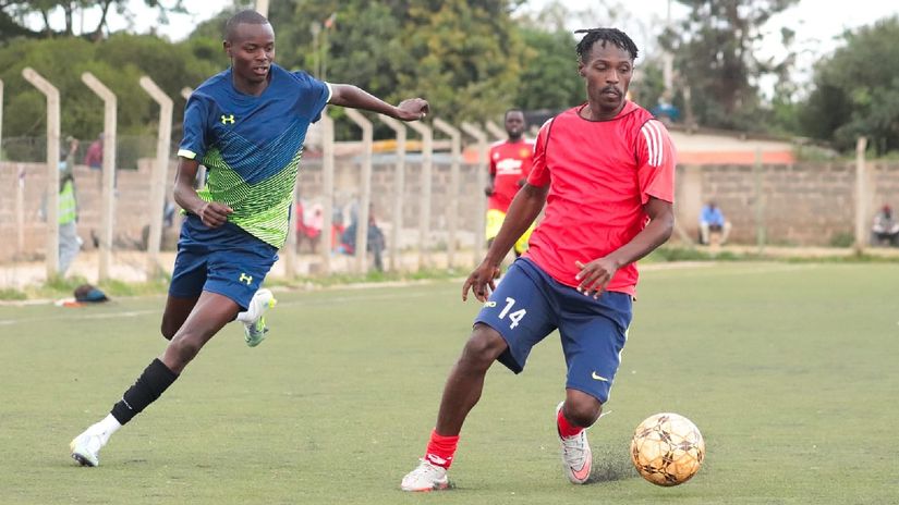 Job Tinyo in red © Tinyo Facebook