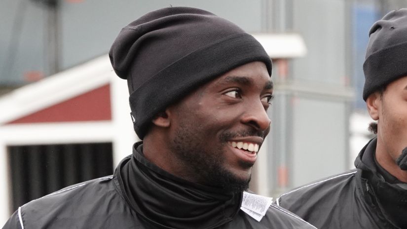 Collins Sichenje © AIK