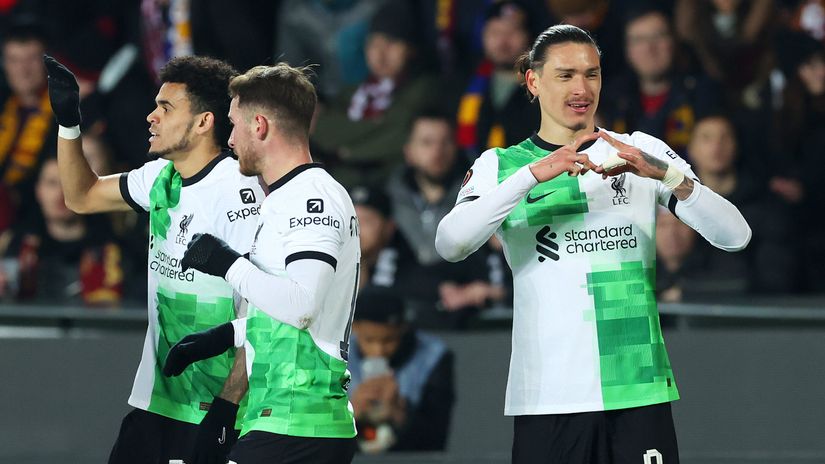 UEL: A great warm-up for the City clash - Liverpool merciless in Czechia