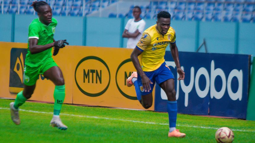 Vincent Oburu (R) © NAPSA Stars on Facebook