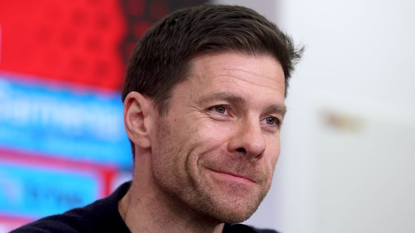 Xabi Alonso: I am staying at Leverkusen; Liverpool turn to Sporting's Amorim