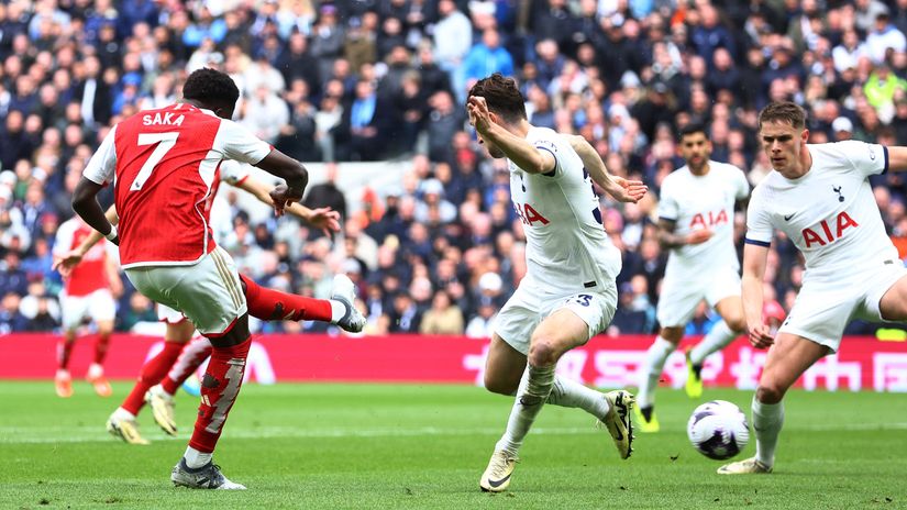 Arch-rival defeated: shaken but victorious Arsenal in need of a Man City flop