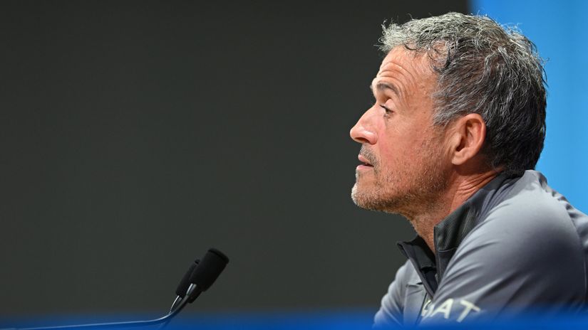 Luis Enrique downplaying the hype ahead BVB: The press doesn't know much about football