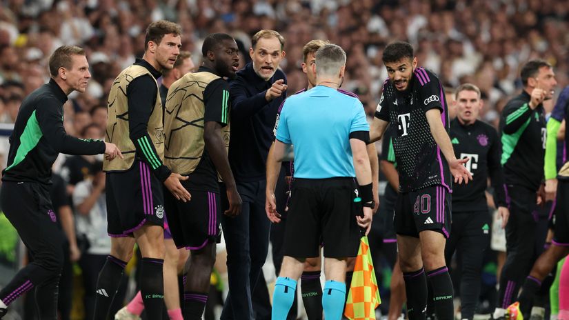 Ruffling more feathers: the Bavarians claim the linesman apologized for the mistake