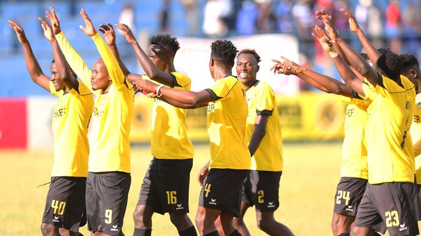 Tusker FC players appreciate the fans ©Mozzart Sport / Sport Picha
