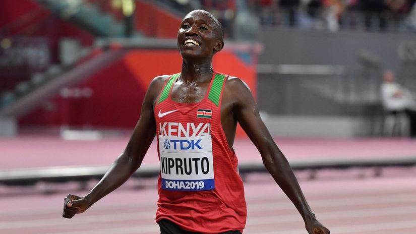 Rhonex Kipruto in Doha 2019 ©AFP / ANDREJ ISAKOVIC