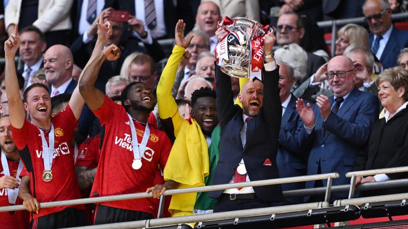 Theathre of Dreams or Absurdity: Ten Hag is to stay at Old Trafford