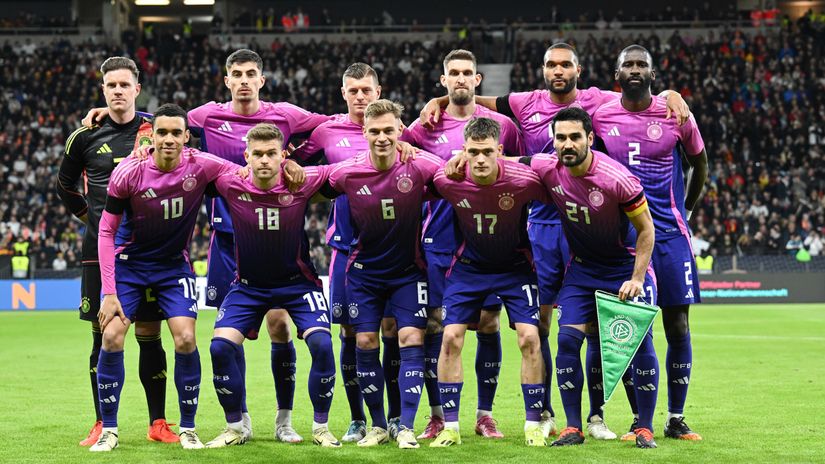 Die Mannschaft pose for a team photograph prior to a friendly (©Stuart Franklin/Getty Images)