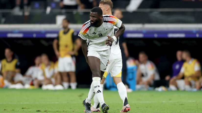 Rudiger feels the pain in his right leg during the Switzerland tie (©Lars Baron/Getty Images)