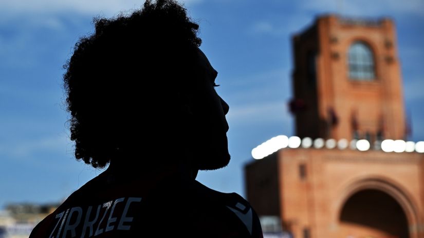 Zirkzee during his time with Bologna (©Alessandro Sabattini/Getty Images)