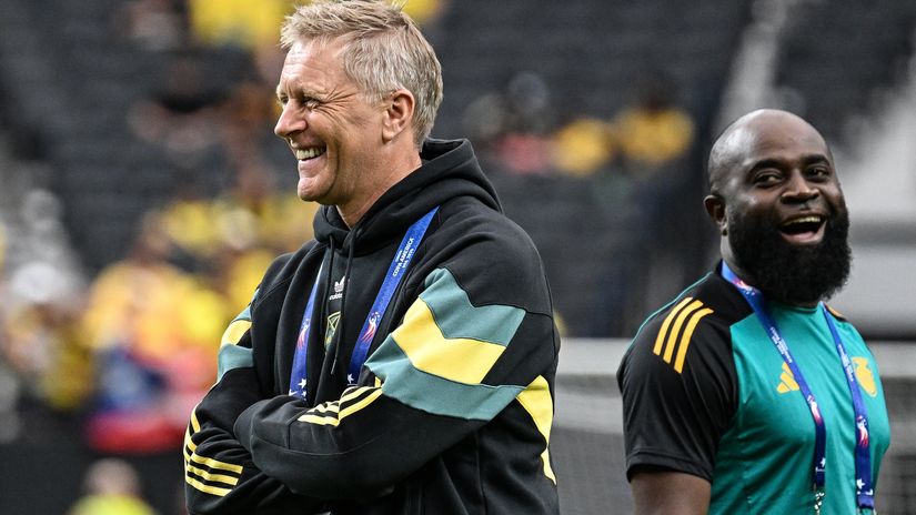 Heimir Hallgrimsson (left) as Jamaican coach during the ongoing Copa America (©Candice Ward/Getty Images)