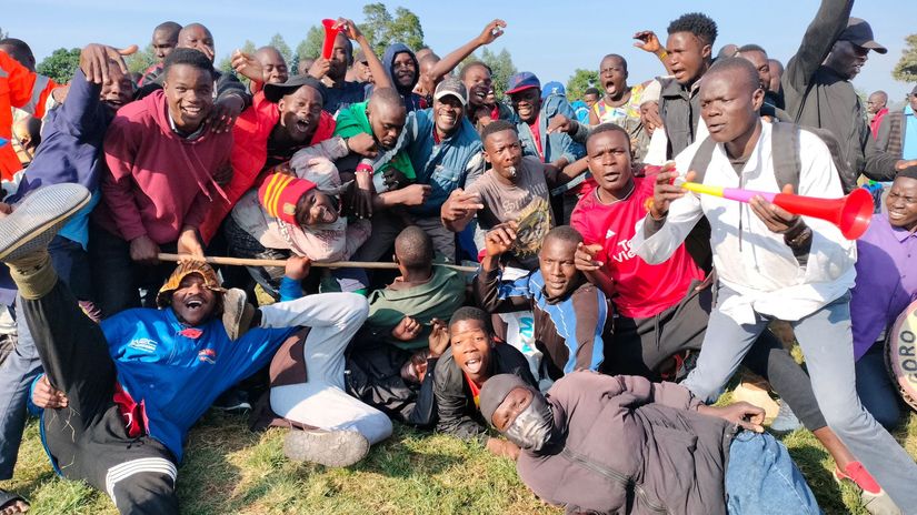 The story of overzealous Agoro Sare fans who sacrifice literally everything for the team