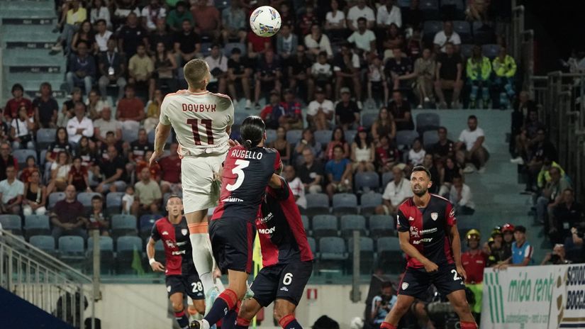 Bad start for Dovbyk at the new club(©AFP)