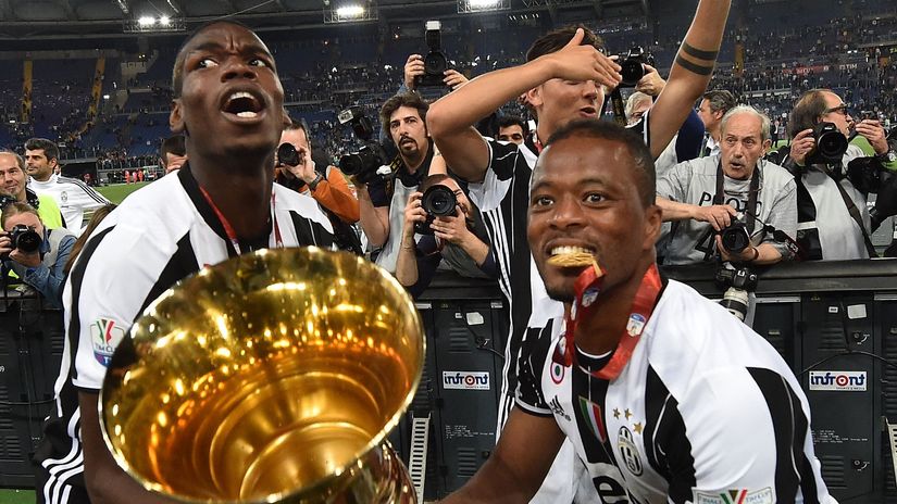 Pogba & Evra while together in Juventus (©Getty Images)