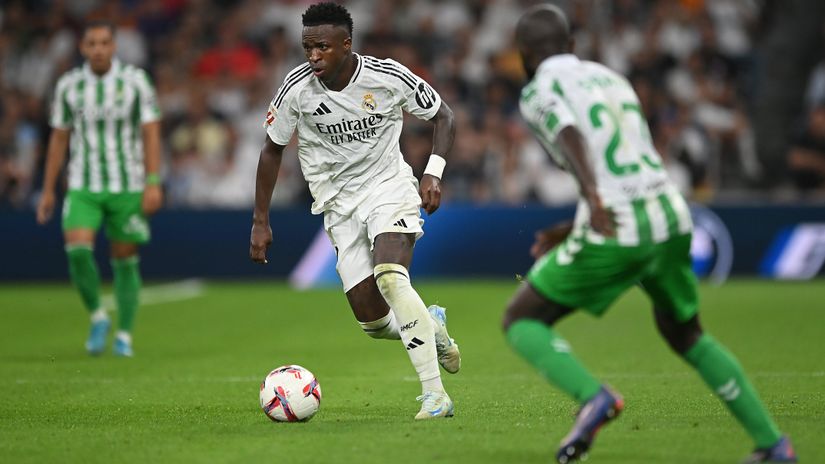 Vini will stay at Santiago Bernabeu after all (©Denis Doyle/Getty Images)