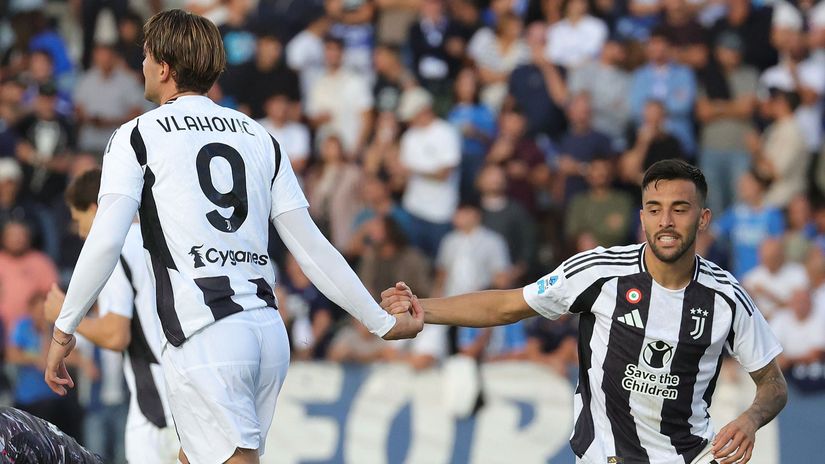 Vlahovic and Gonzalez are expected to finally find the net(©Gabriele Maltinti/Getty Images)